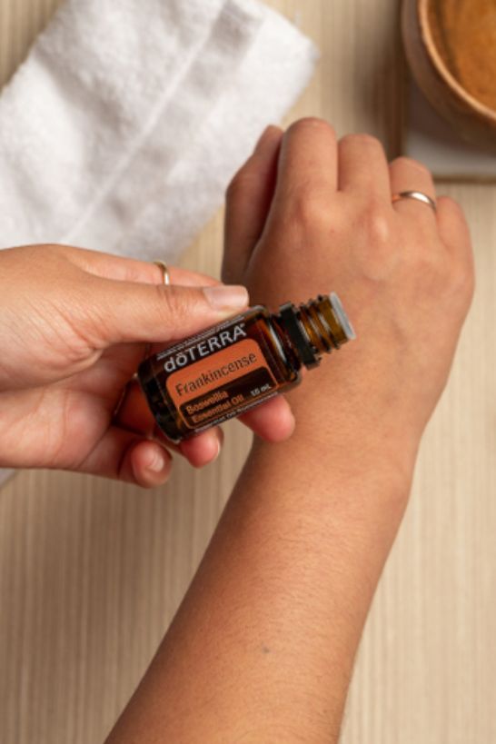 doTERRA Frankincense Essential Oil - Reduces skin imperfections and enhances meditation.