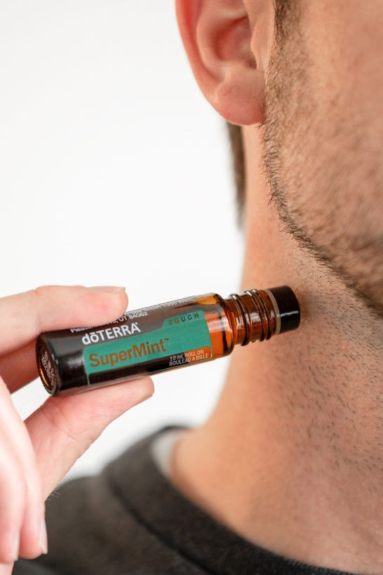 dōTERRA Super Mint Touch Roll on, Conveniently promotes clear breathing and uplifts the mood.